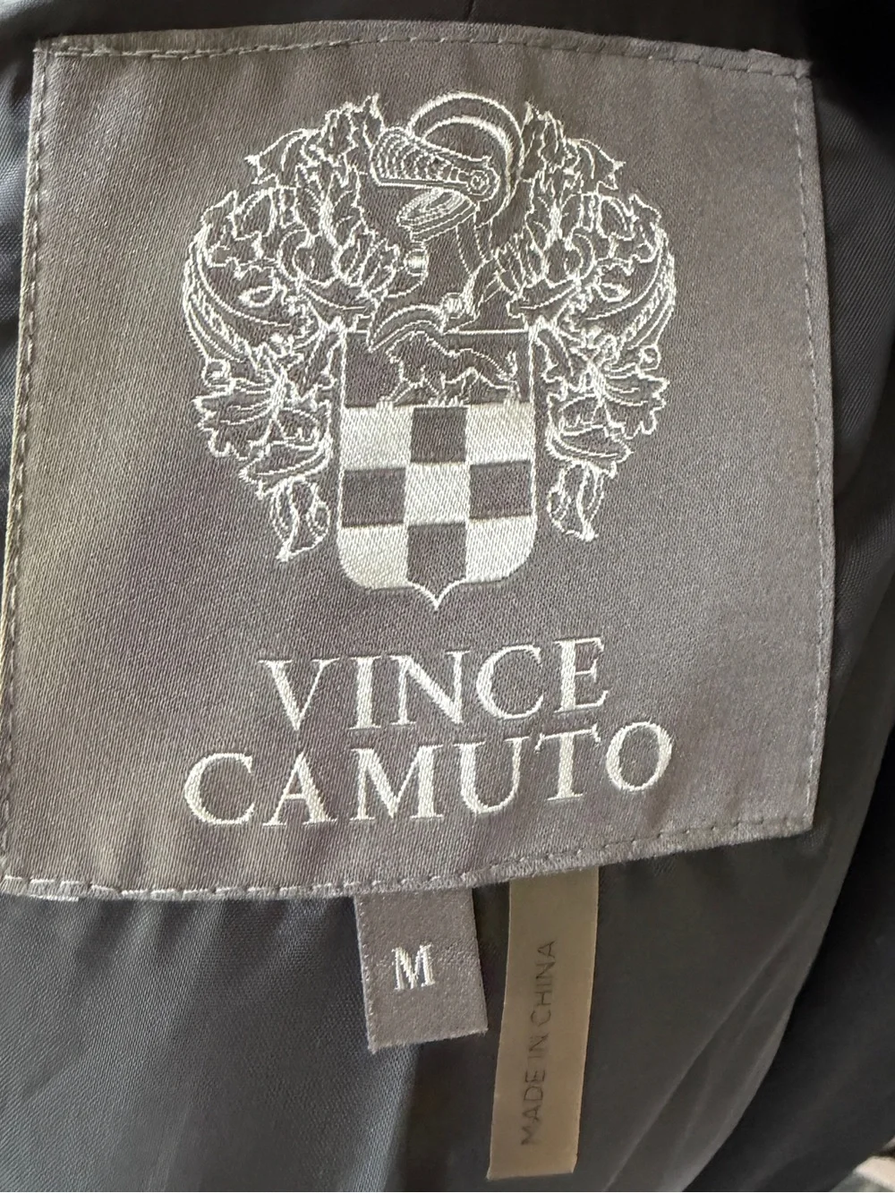 Vince Camuto chic black